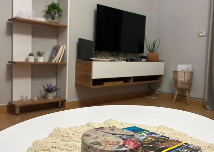 Shestani Apartamento